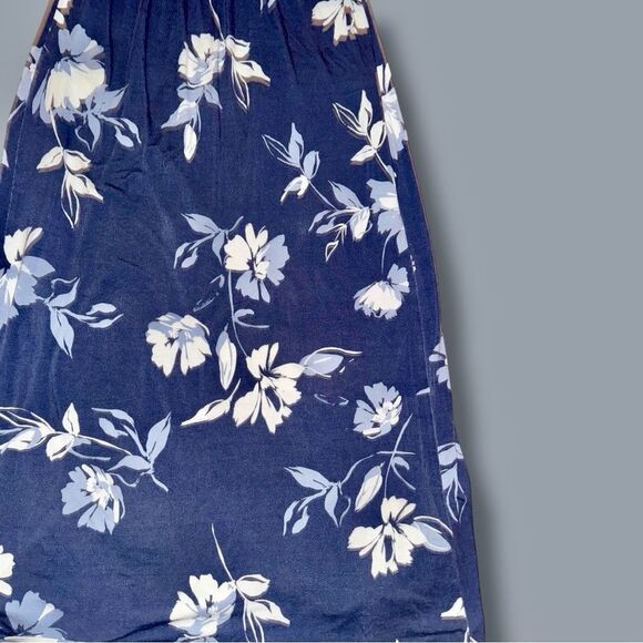 Isabel Maternity by Ingrid & Isabel Dress Maternity Indigo Blue Floral Maxi - XS - Picture 14 of 16